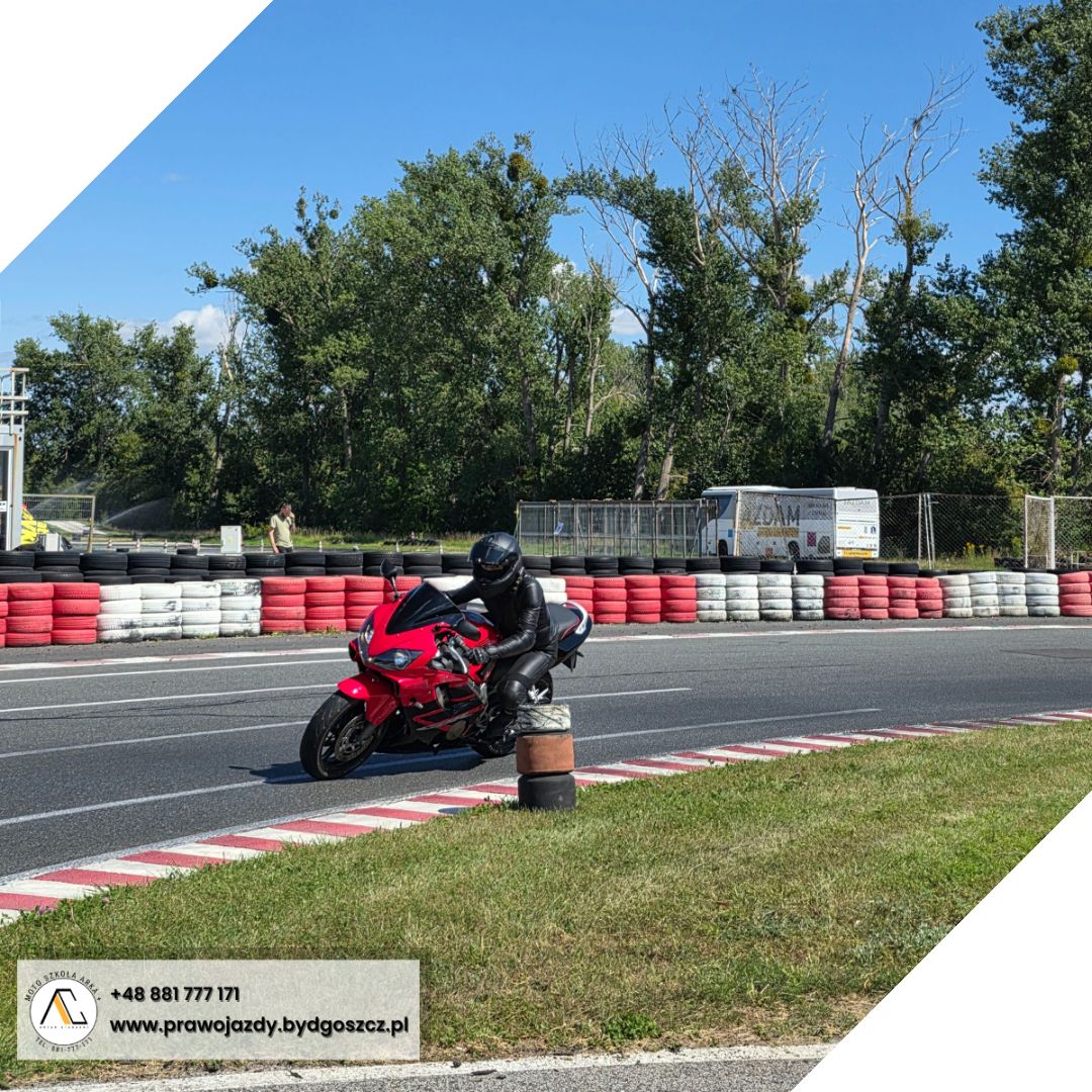 zajęcia tor moto